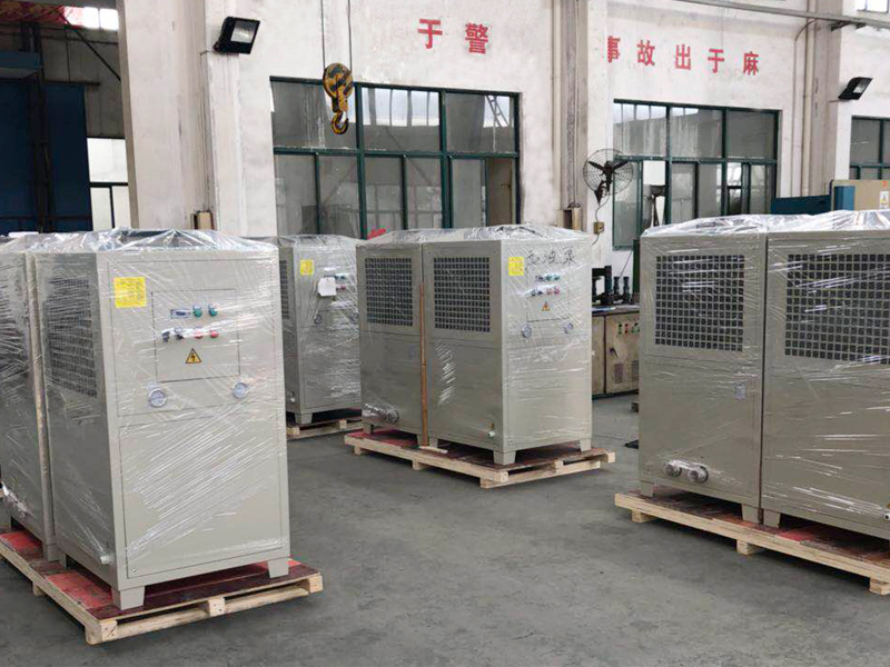 jL5040820m2O835GJ6V0WMOC1ODoTh0Q.jpg 油冷機現貨.jpg